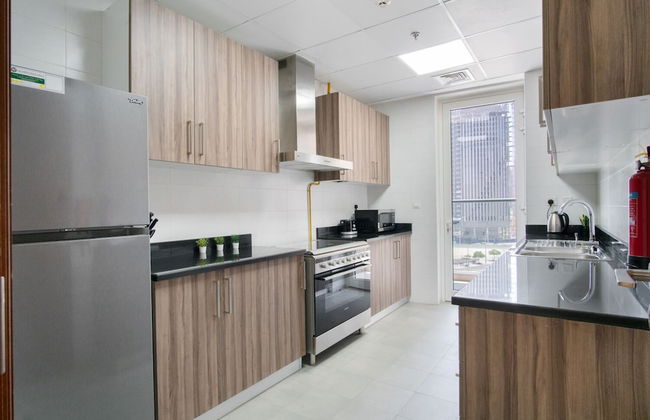 Luxe Apartments near Dubai Mall, Burj Khalifa - Pool, Gym, & Parking by Sojo Stay - Foto 52