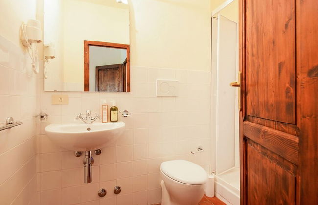 Rustic Farmhouse in Terricciola - Photo 15