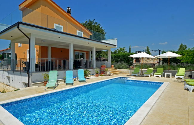 Exquisite Secluded Villa With Pool - Foto 30
