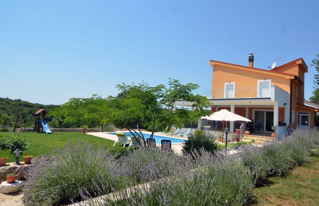 Exquisite Secluded Villa With Pool - Foto 36
