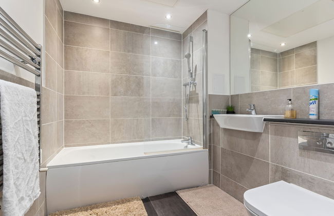 Kingsland High Street Apartment - Photo 16