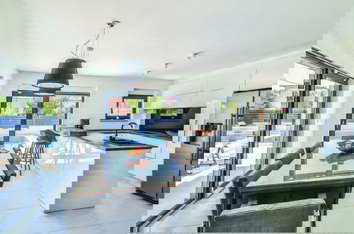 Foto 12 - Modern Kastel Villa With Private Pool, Gym, and Large Outdoor Space