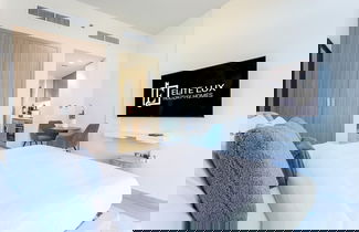 Foto 3 - Elite LUX Holiday Homes - Sleek Studio in Azizi Riviera Prime Location Dubai