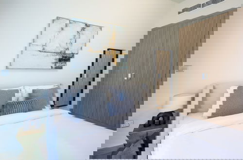 Foto 5 - Elite LUX Holiday Homes - Sleek Studio in Azizi Riviera Prime Location Dubai