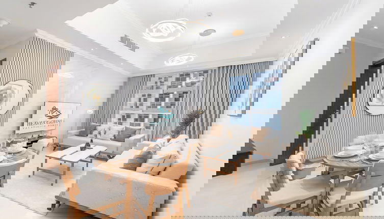 Foto 1 - Heaven Crest Vacation Homes Downtown - Studio, 1, & 3 Bedroom Suites 2 minute walk to Dubai Mall and Burj Khalifa