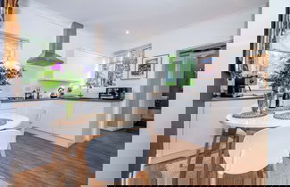 Photo 3 - Host Stay Terrace on Canal