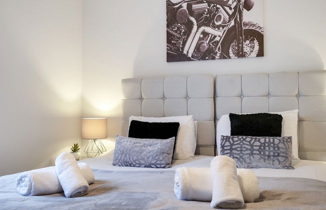 2 Bdrm Penthouse with parking Wycombe - Foto 20