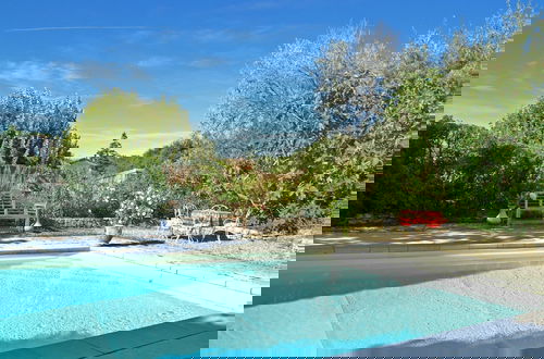Foto 46 - Splendid Villa in Viens With Swimming Pool