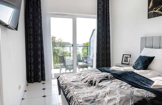 Apartment Overlooking the River, Sauna, Dziwnow - Foto 2