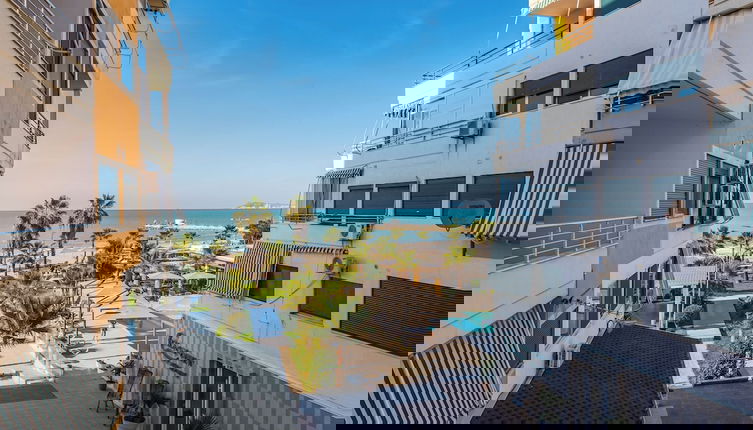 Foto 1 - The Beachfront Bliss