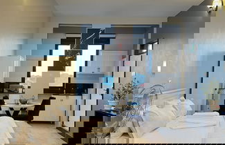 Photo 3 - C&C Studio Apartments