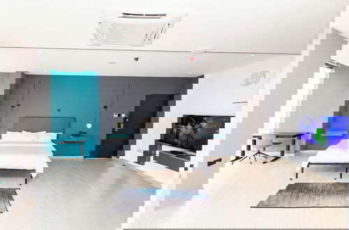 Photo 11 - Bankable Roomzzz