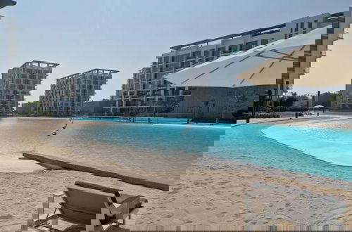 Foto 18 - Elite LUX Holiday Homes - Lagoon View 1 BR Luxury Oasis in MBR Dubai