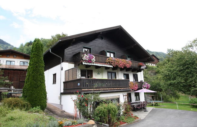 Cozy Apartment in Niedernsill Near Lake - Foto 1