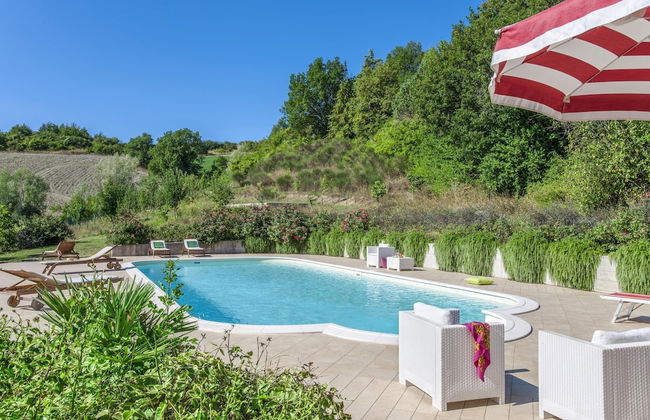 Beautiful Villa in Belforte All'isauro With Swimming Pool - Foto 79