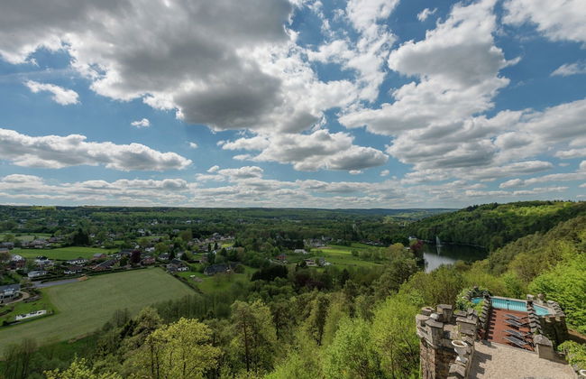 Live Your Dream at This Castle in the City of Spa - Foto 65