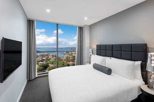 Photo 18 - Meriton Suites North Sydney