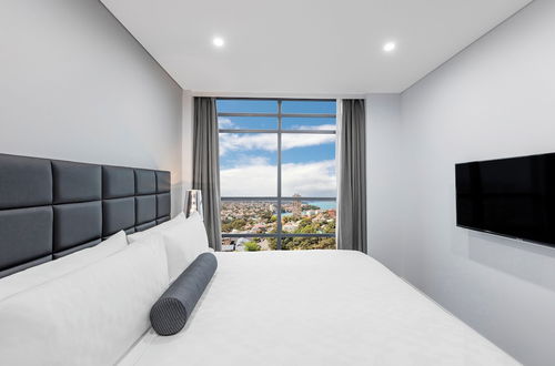 Photo 19 - Meriton Suites North Sydney