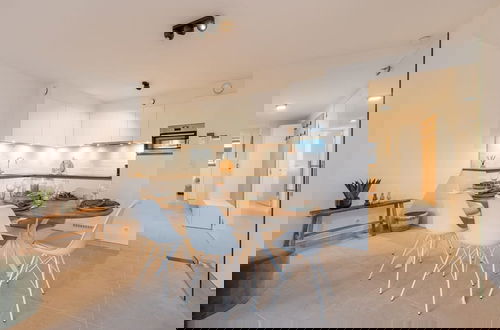 Foto 40 - Bright Apartment in Sky Garden With Terrace