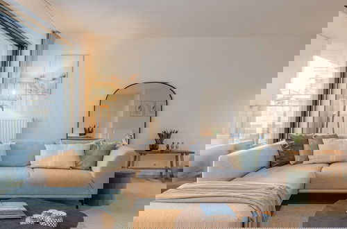 Foto 52 - Bright Apartment in Sky Garden With Terrace