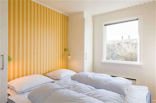 Photo 3 - 5 Person Holiday Home in Hvide Sande
