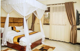 Photo 2 - Beautiful 2-bedroom Apartment in Entebbe