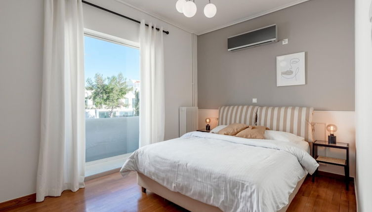 Photo 1 - Sophisticated and Spacious 3 Bdrm apt in Glyfada Center