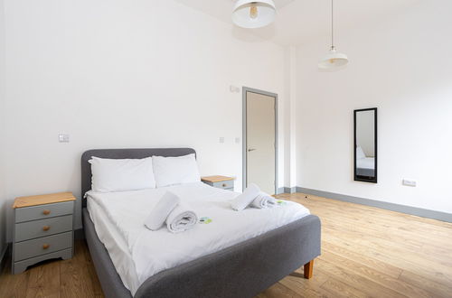 Photo 20 - Pillo Rooms Serviced Apartments- Salford