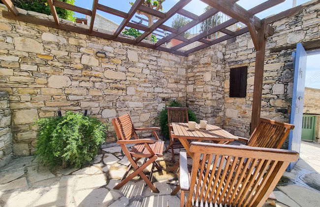 Aphrodite's Pool Retreat - Photo 16