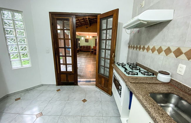 Casa confortável com churrasqueira na Granja Viana - Foto 12