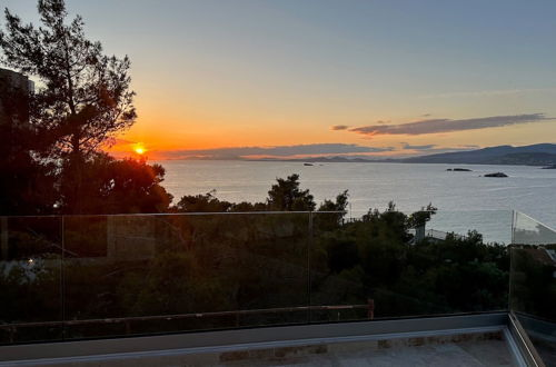 Foto 31 - Luxurious 2-bed Sea-side Apartment in Saronida