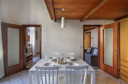 Photo 10 - Santa Maria Novella Bright and Modern Apartment - Hosted by Sweetstay