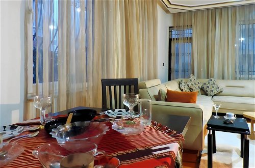 Foto 5 - Central and Serene Flat With Balcony in Antalya