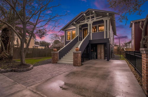 Photo 5 - Elegant and Unique Galveston Home Close to Beach