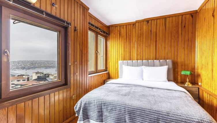 Photo 1 - Cozy 1 1 Flat With Sea View in Beyoglu