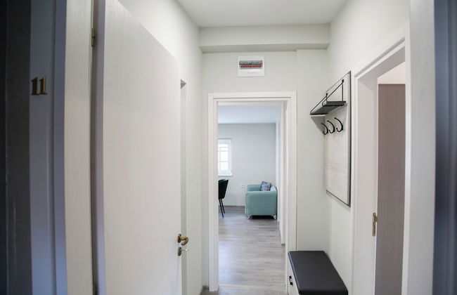 Corner House - Photo 37