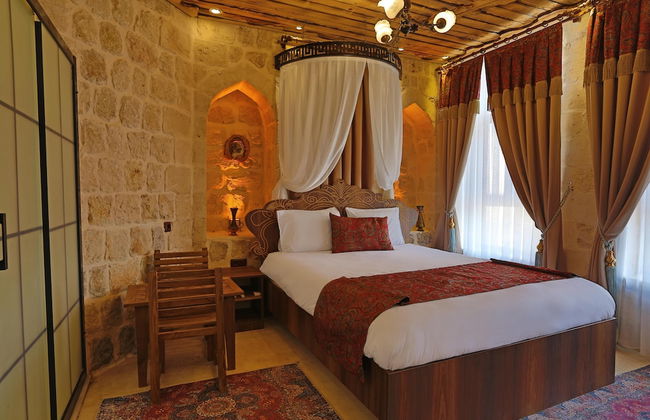 Narvella House - Photo 2