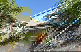 Foto 1 - Beach Breeze Hideaway 2 Bedroom Villa by RedAwning