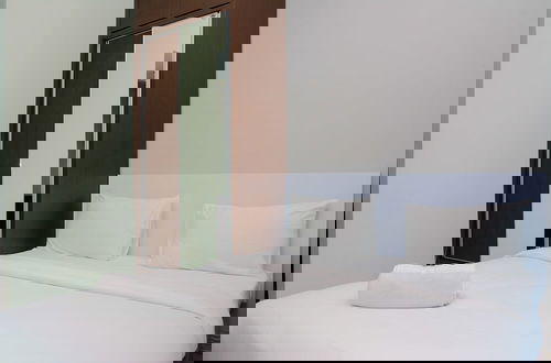 Foto 5 - Modern And Comfy Studio At Grand Dhika City Apartment