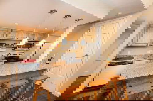 Foto 20 - Fifth Avenue Condominiums by Frias