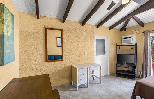 A Getaway From Your Getaway 1 Bedroom Condo by RedAwning - Photo 15