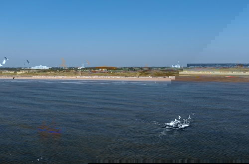 Photo 18 - Beach House in Wijk aan Zee With Sea Views