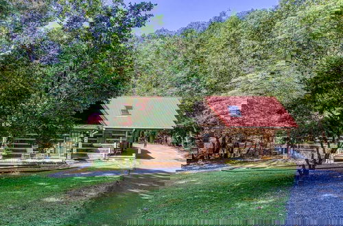 Photo 28 - Valhalla - Private Rustic Getaway 2 Bedroom Cabin by RedAwning