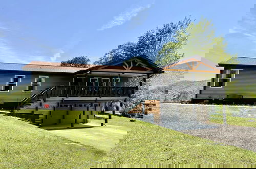 Foto 56 - Wearadise Mountain Views Home features Hot Tub and Fire Pit by RedAwning