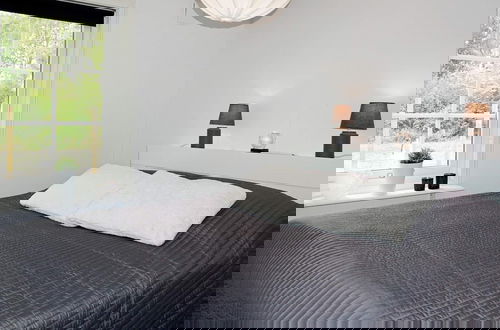Photo 5 - 6 Person Holiday Home in Lottorp