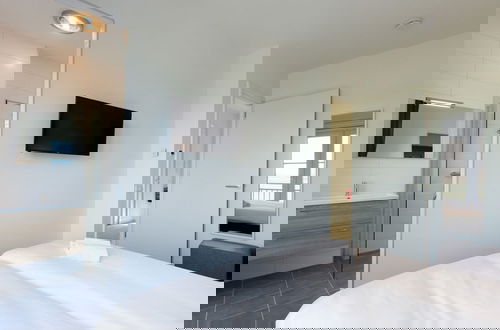 Foto 3 - Modern Apartment 3 Bath Rooms, Close to Lake Veere