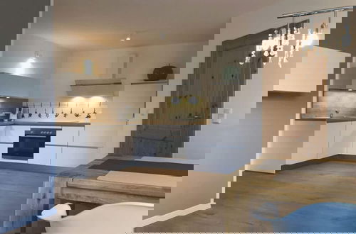Photo 5 - Cosy Apartment Near Center