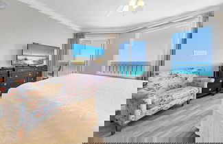 Foto 2 - Grandview East 1201