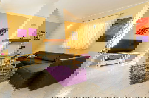 Photo 12 - Villa in Kma?i?i With Private Pool