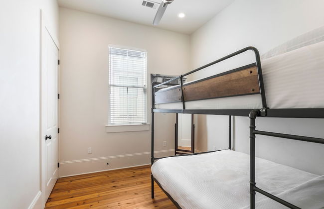 Terpsichore-Carondelet Residences - Photo 9